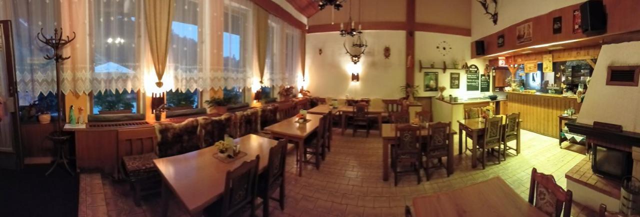 Rodinny "Hotel U Mustku" Desna  Bagian luar foto