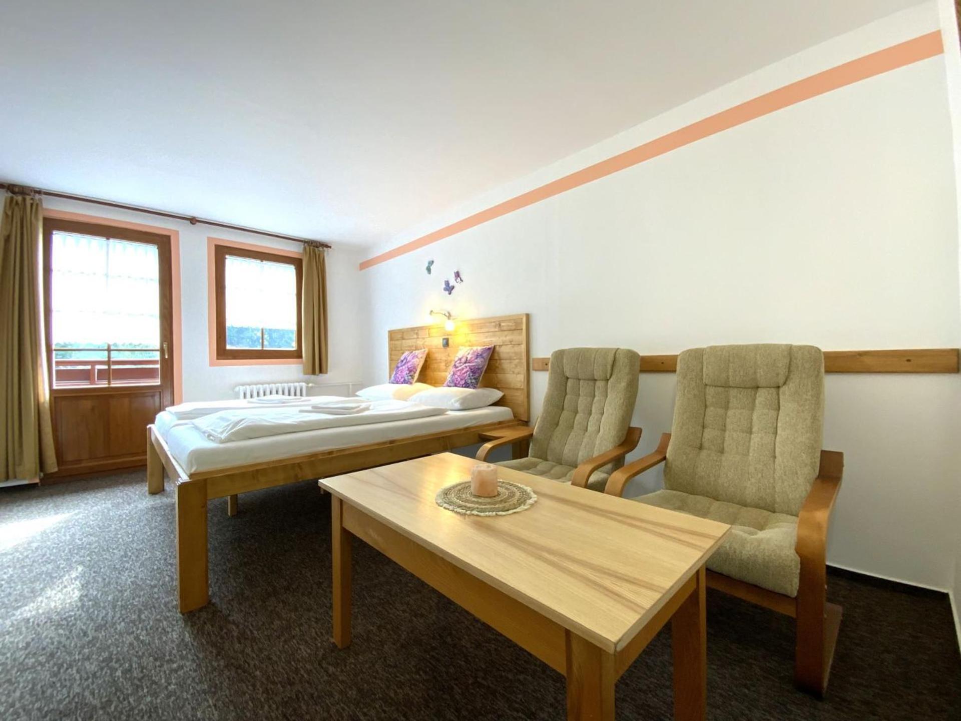Rodinny "Hotel U Mustku" Desna  Bagian luar foto