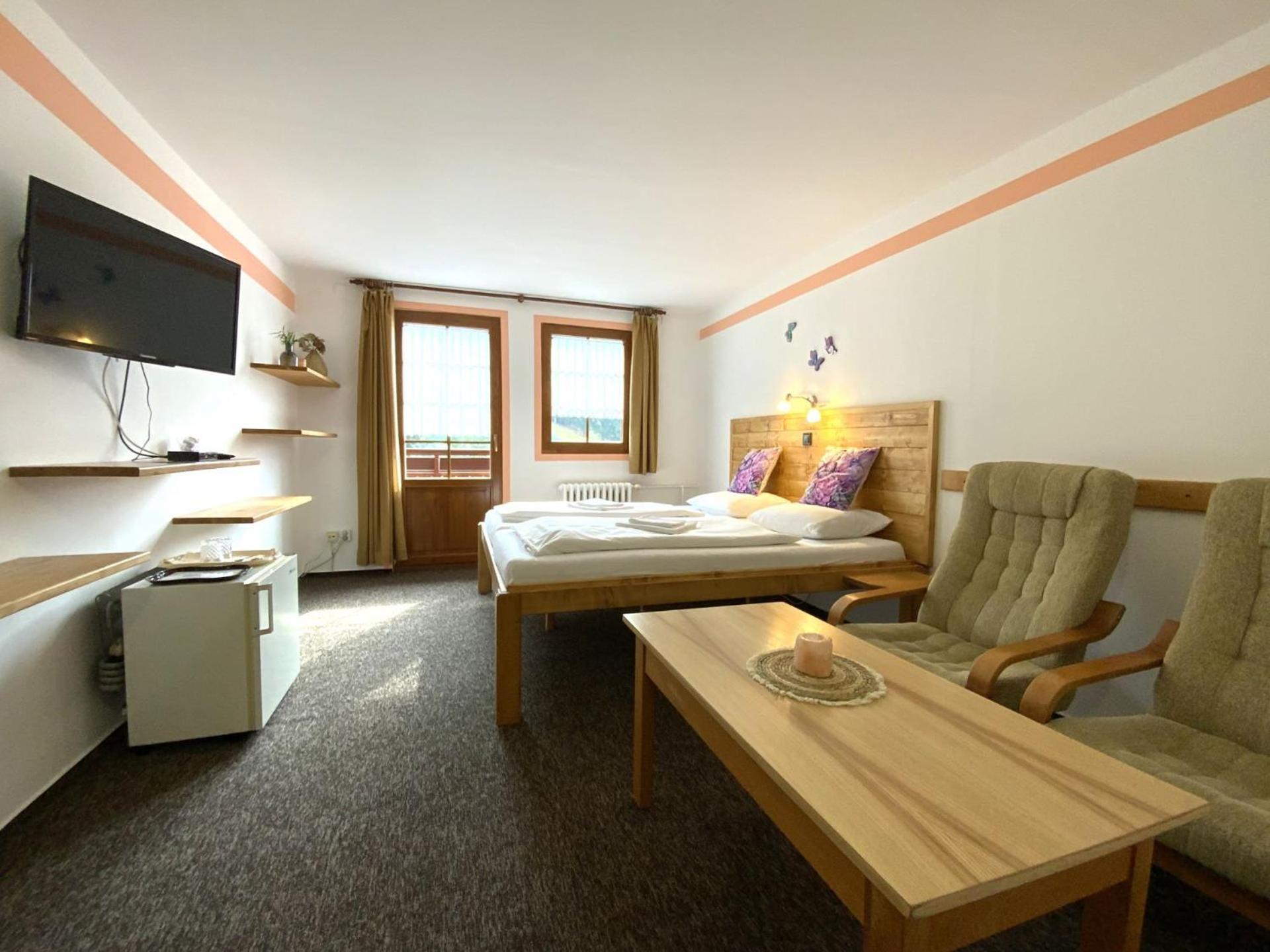 Rodinny "Hotel U Mustku" Desna  Bagian luar foto