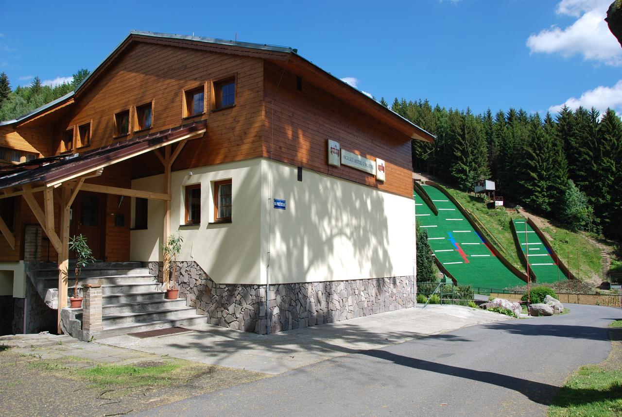 Rodinny "Hotel U Mustku" Desna  Bagian luar foto