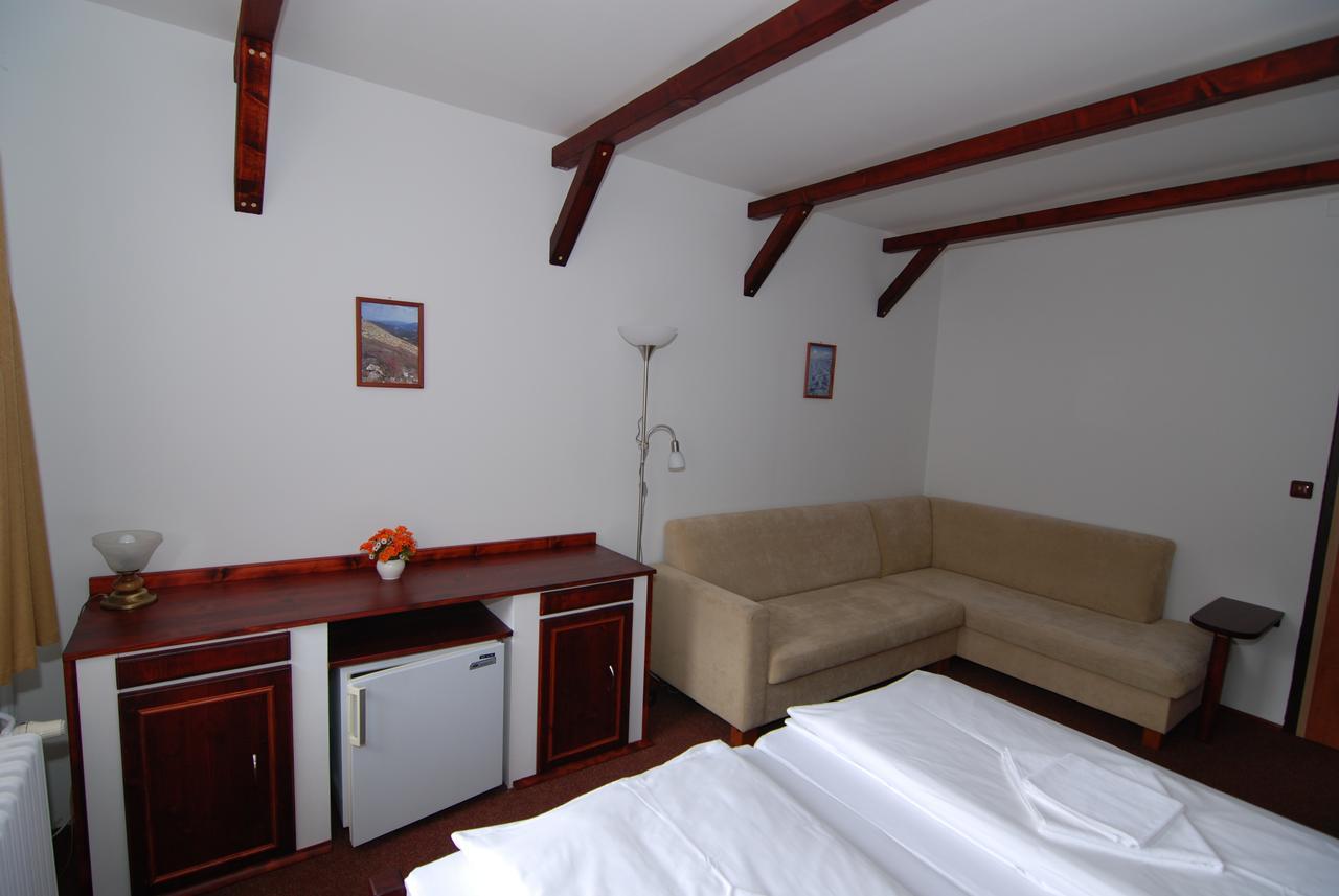 Rodinny "Hotel U Mustku" Desna  Bagian luar foto