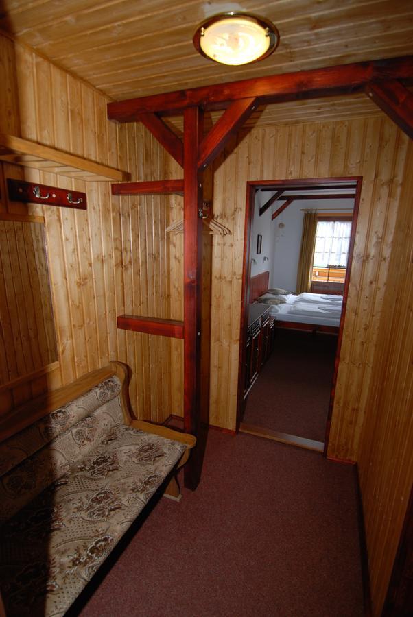 Rodinny "Hotel U Mustku" Desna  Bagian luar foto